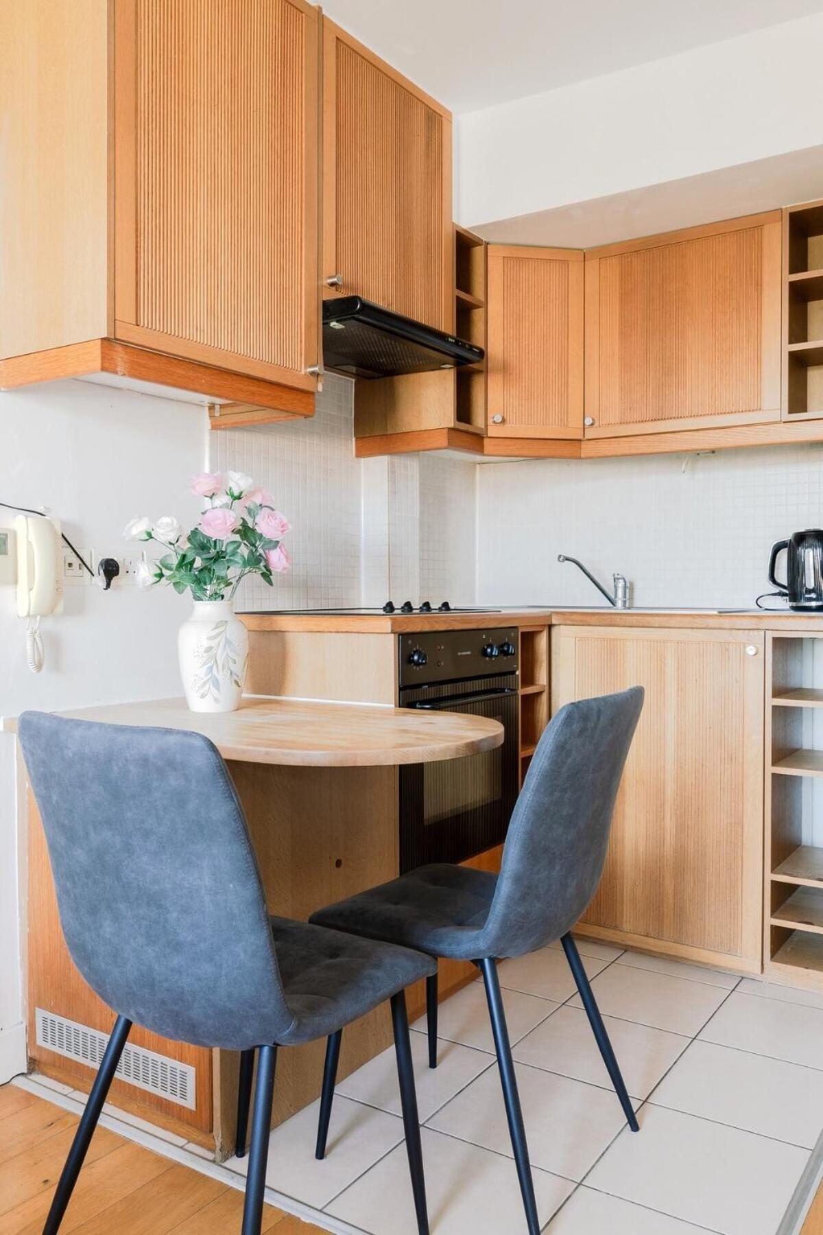 Portobello Road Artistic Studios 'Budget' London Phòng bức ảnh