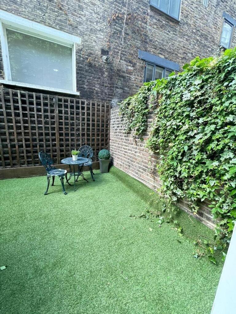 Portobello Road Artistic Studios 'Budget' London Phòng bức ảnh
