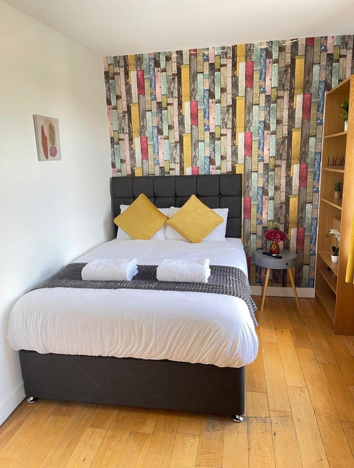 Portobello Road Artistic Studios 'Budget' London Phòng bức ảnh